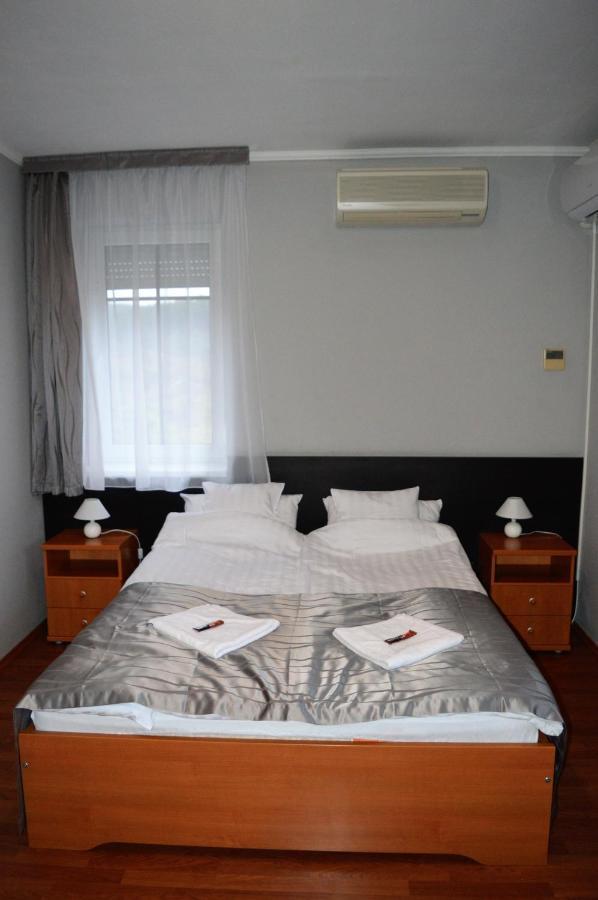 Chill Hill Apartment เอ็กแกร์ซาโลก ภายนอก รูปภาพ