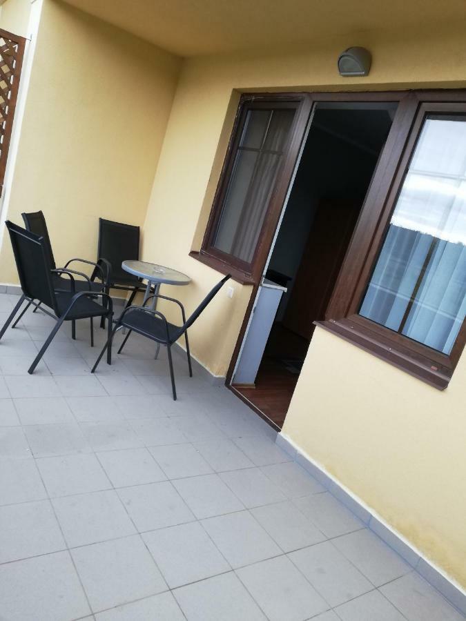 Chill Hill Apartment เอ็กแกร์ซาโลก ภายนอก รูปภาพ